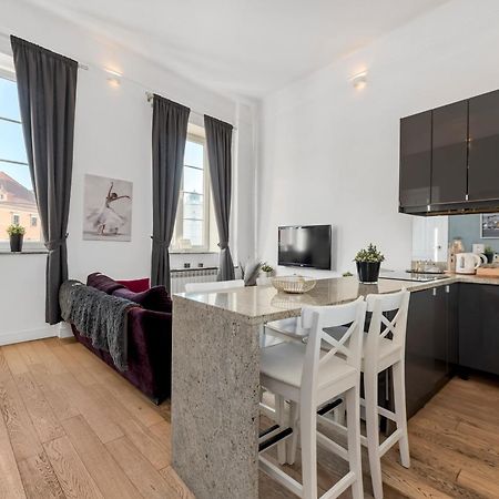 Amazing Apartment On Plac Zamkowy ワルシャワ エクステリア 写真